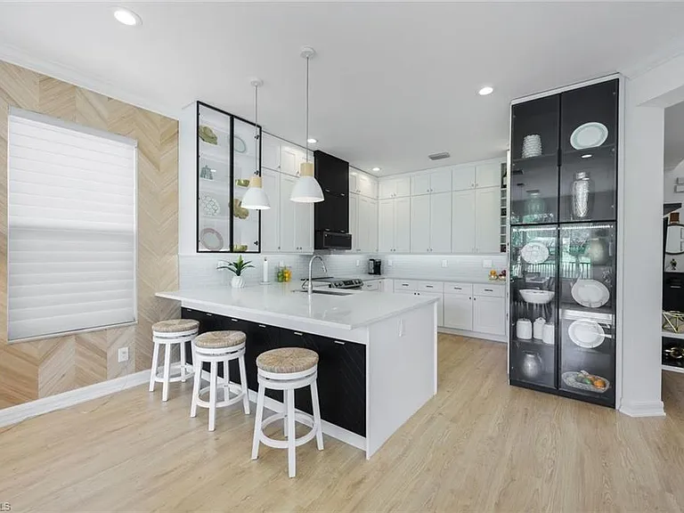 10327 Carolina Willow Dr — Photo 6