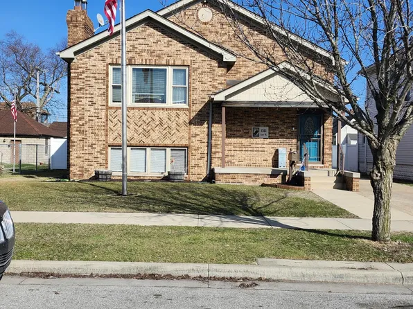 1511 Amy Ave, Whiting, IN 46394