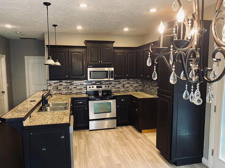 1344 N Vintage Ave — Photo 10