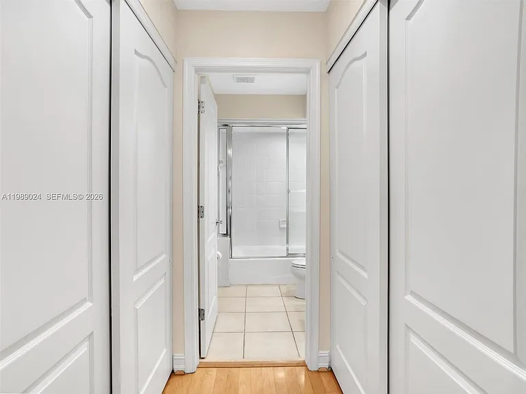 20780 NE 32nd Ave — Photo 39