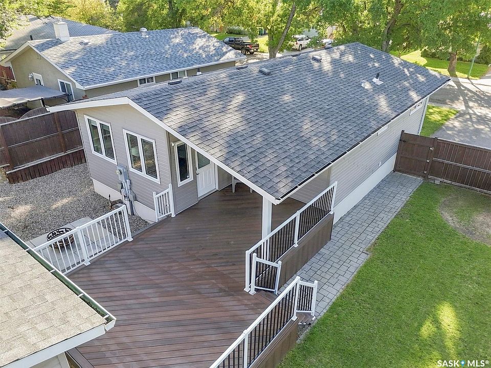 1st image of 134 Ross Crescent