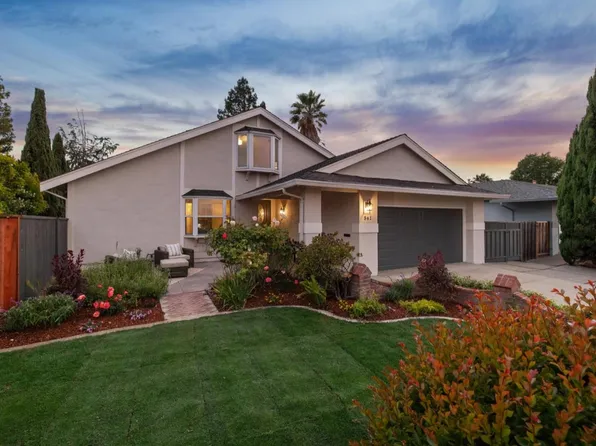 561 Anchor Cir, Redwood City, CA 94065
