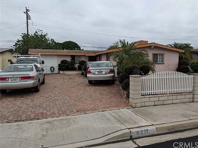 2nd image of 8211 Fillmore Dr