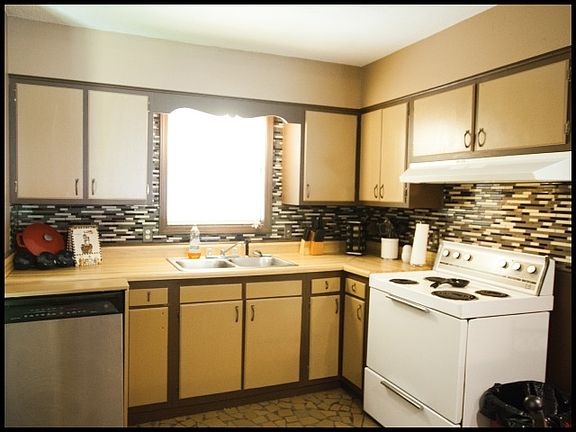 4th image of 8423 Booneville Dr
