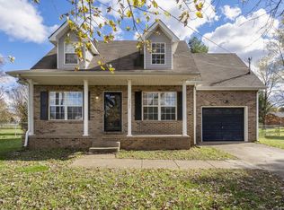 3389 Oak Park Dr, Clarksville, TN 37042