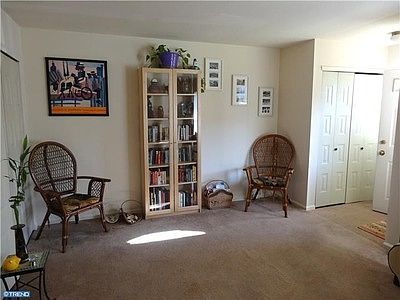 3rd image of 307 Essex St