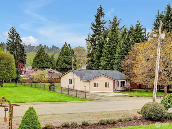 5617 322nd Avenue NE, Carnation, WA 98014