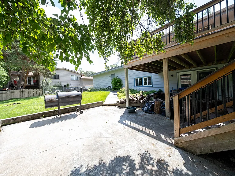 1581 Woodside Ct NE — Photo 36