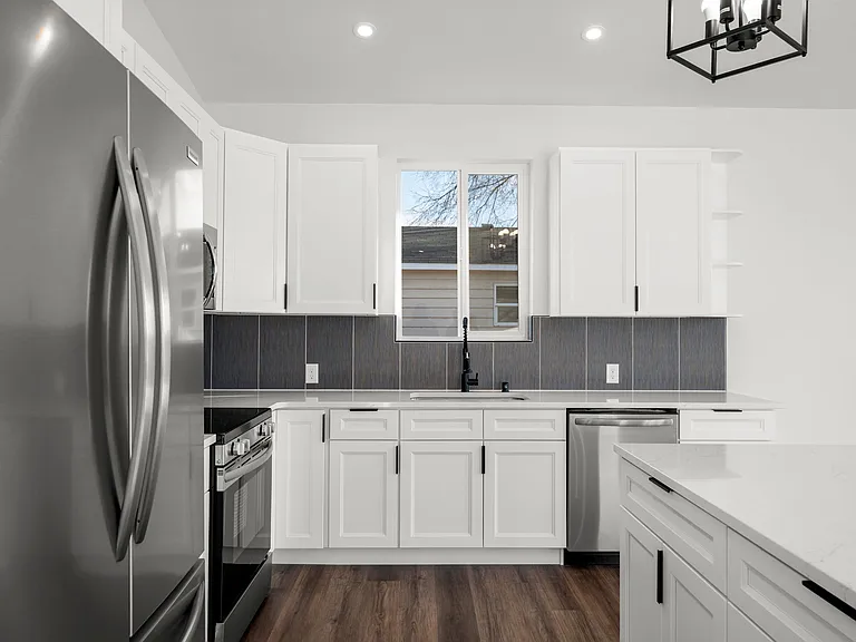 4914 E Fairview Ave — Photo 6
