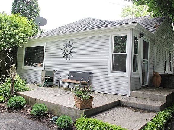 2nd image of 25327 E Huron River Dr