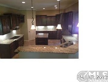 3rd image of 5810 Wooded Creek Cv
