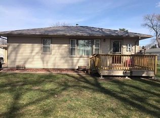 805 Plevna St, Palmer, NE 68864