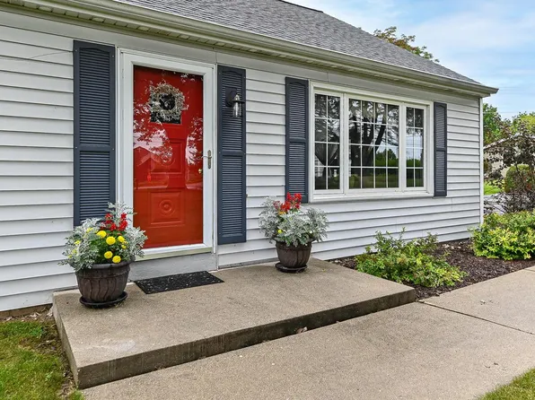 4465 Pilgrim ROAD, Brookfield, WI 53005