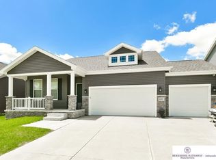 8202 N 172nd St, Bennington, NE 68007