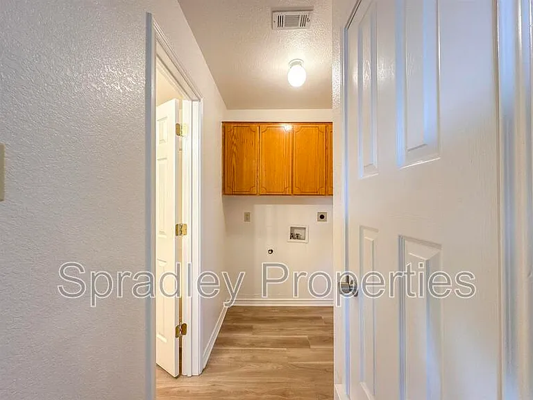 115 Lacey Lou Ln — Photo 10