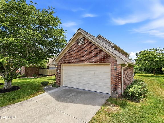 3rd image of 2014 Cochran Pl