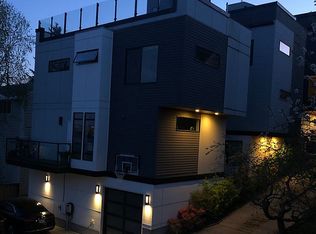 1616 Taylor Ave N, Seattle, WA 98109