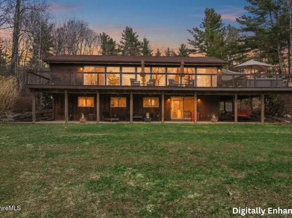 520 N Main St, Lanesborough, MA 01237