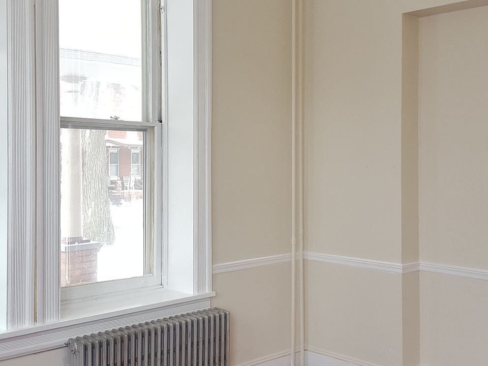2nd image of 350 Hamilton Ave APT 2