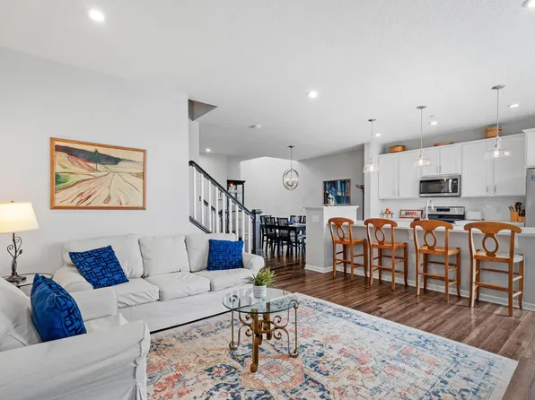 6993 Archer Ct, Inver Grove Heights, MN 55077