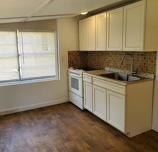 204 Hillcrest Ter — Photo 33