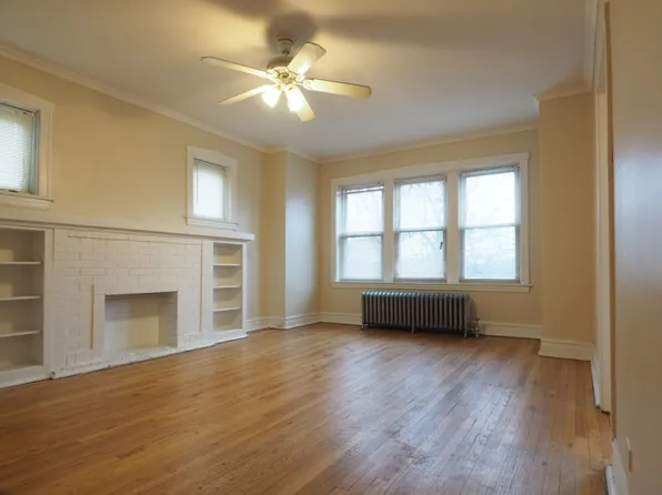 2948 W Belle Plaine Ave #1, Chicago, IL 60618
