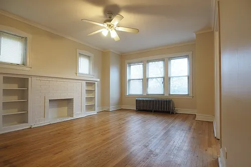 2948 W Belle Plaine Ave #1 Photo 1