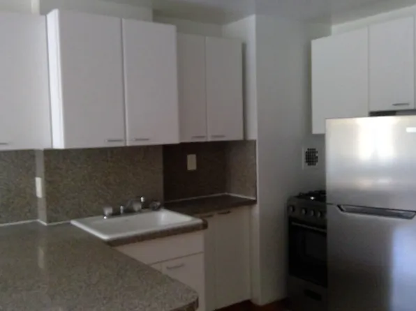330 West 55th Street image 1 of 4