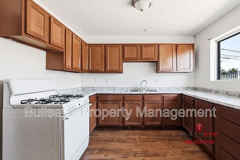 5644 S 7th St #2 — Photo 9