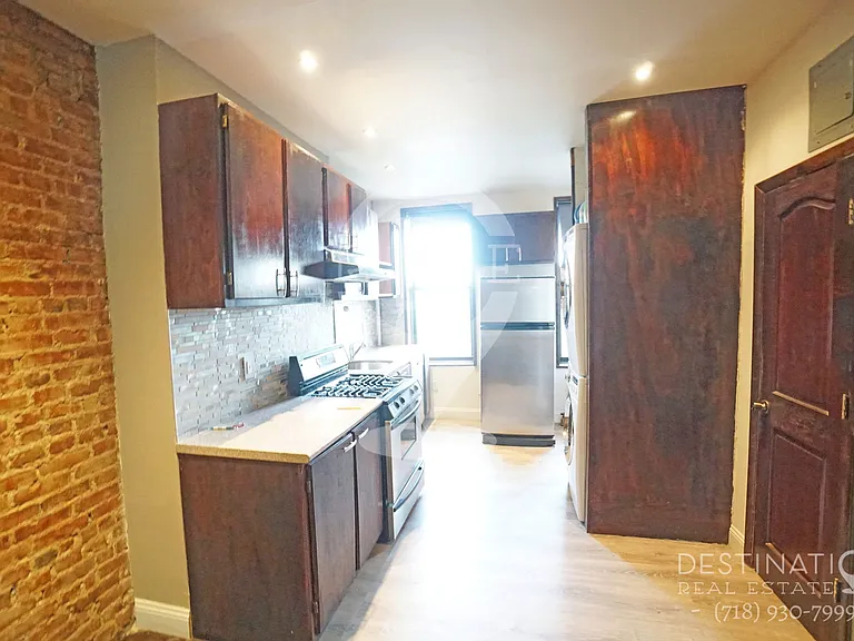 480 3rd Ave #2L — Photo 7