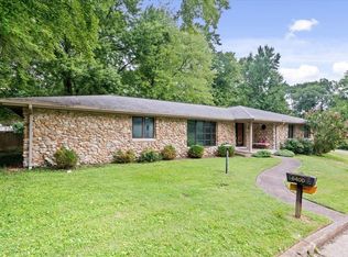 6400 Alameda Dr, Evansville, IN 47711