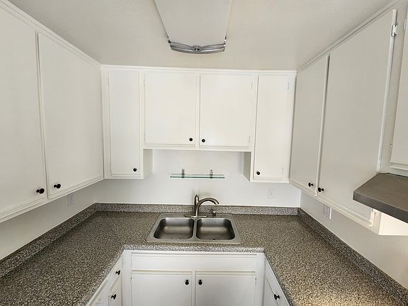 5th image of 3611 S Centinela Ave APT 205