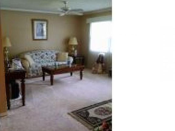 4th image of 10150 SE 179th St