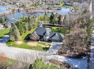 2750 Bayview Dr, Pinckney, MI 48169