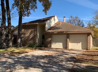 406 Enfield Dr, Highlands, TX 77562