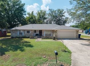 4700 Skywood Dr, Fort Smith, AR 72904