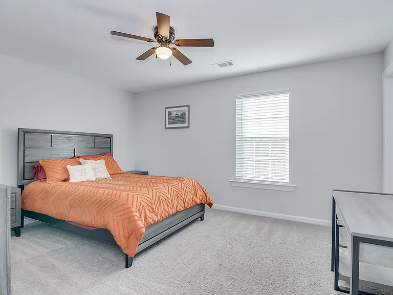 Bedroom 2 - Upper level