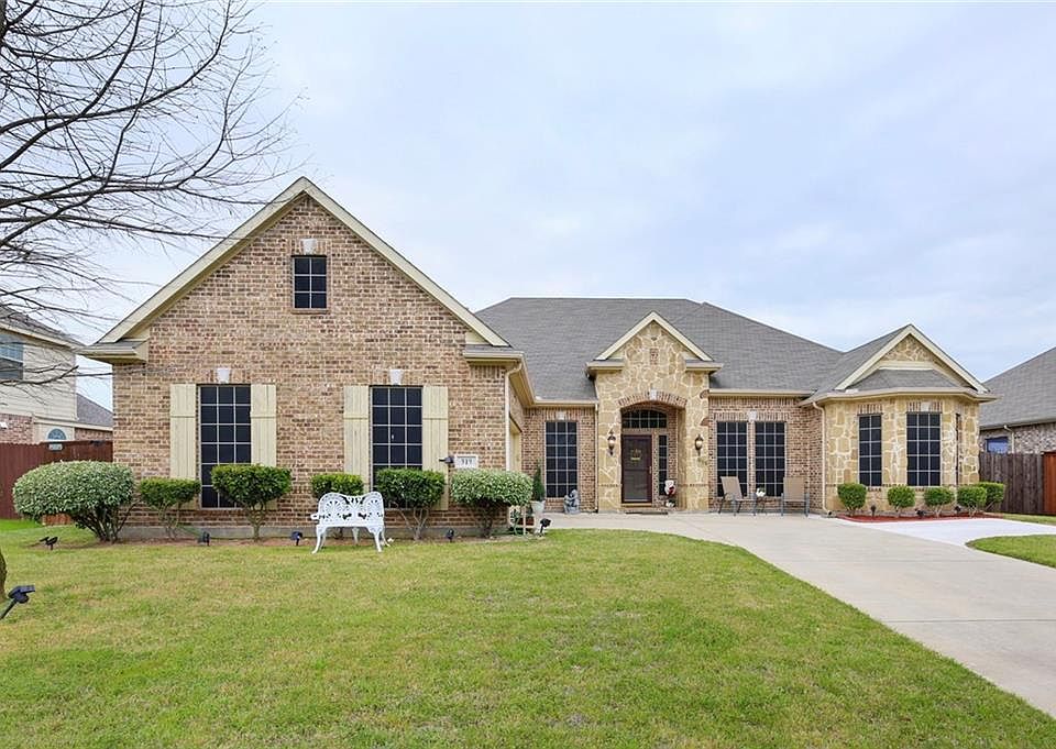 1st image of 919 Southwestern Dr