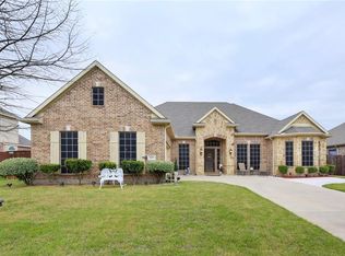 919 Southwestern Dr, Cedar Hill, TX 75104