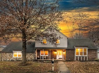 8188 Sycamore Dr, Newburgh, IN 47630