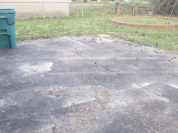3rd image of 4608 Aral Dr
