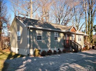 19 Walnut St, Canton, NC 28716