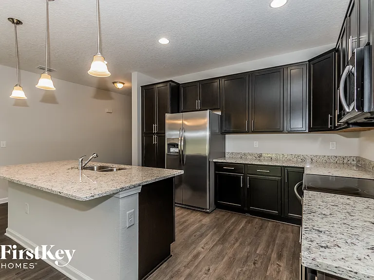 3241 Bowden Rd S — Photo 5