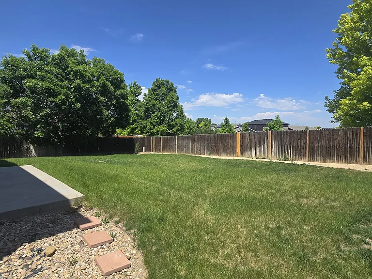 22341 E Mercer Pl — Photo 14