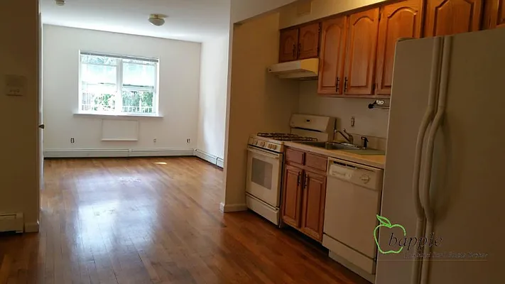 Rented by Bapple | media 9