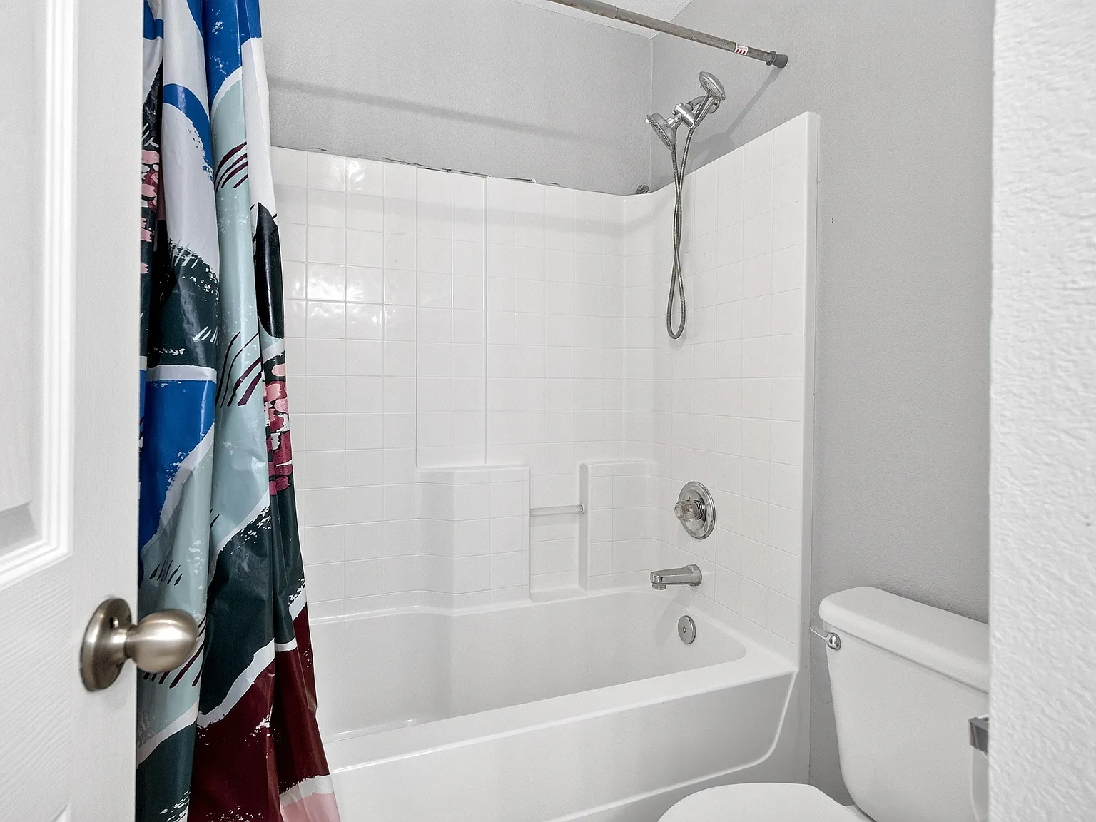 4 bed, 1851 sqft, $2,650 — Photo 4