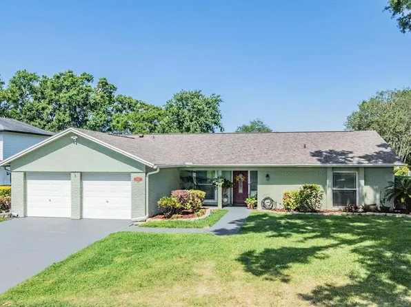 16214 W Course Dr, Tampa, FL 33624