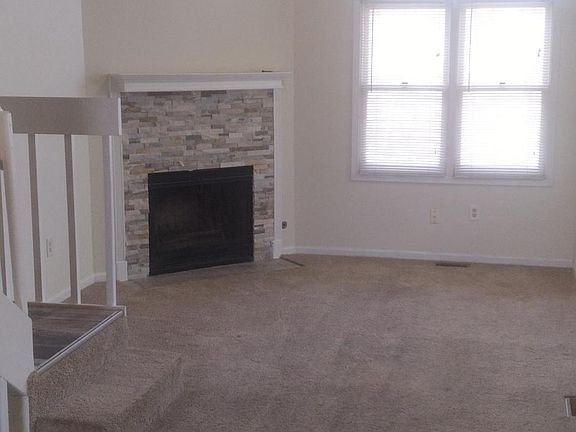 4th image of 7404 E 32nd St N #702