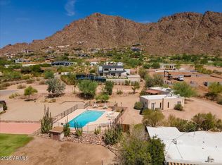 5702 E Camelback Rd, Phoenix, AZ 85018