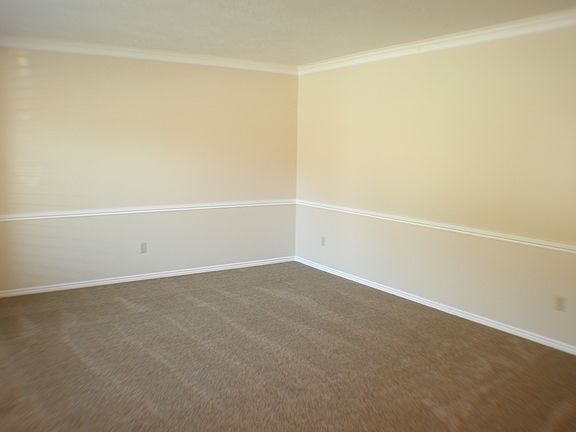 3 Front Room View 2_09012014